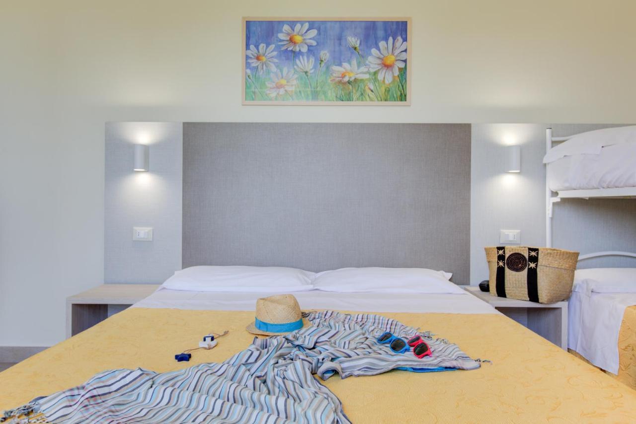 Hotel Reyt Rimini Esterno foto