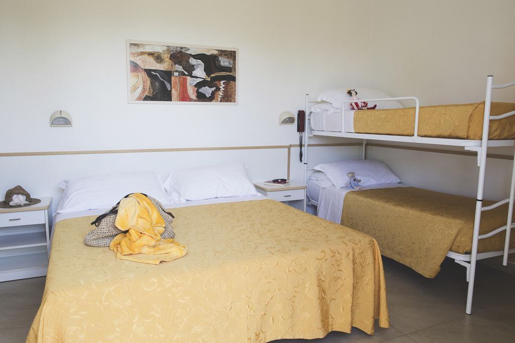 Hotel Reyt Rimini Esterno foto